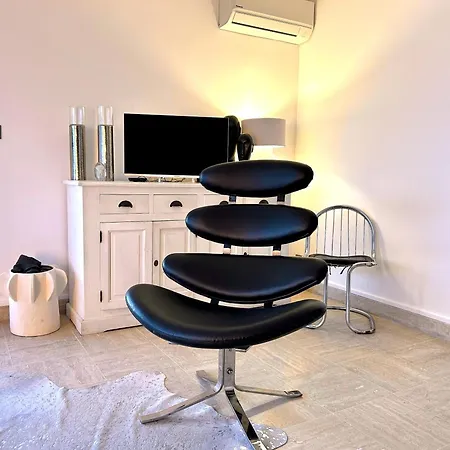 Riviera Rooftop - Front De Avec Terrasse Dans Le Centre *