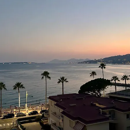 Apartmán Riviera Rooftop - Front De Avec Terrasse Dans Le Centre *